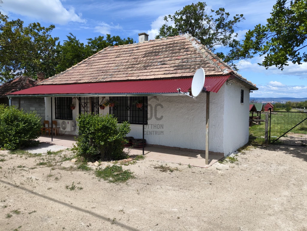 Eladó üdülő, nyaraló, Ősi, Ősi