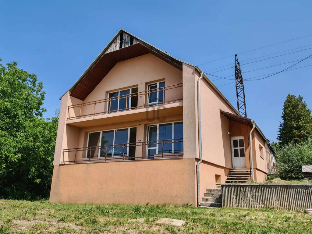 Eladó családi ház, Ajka, Kórházdomb