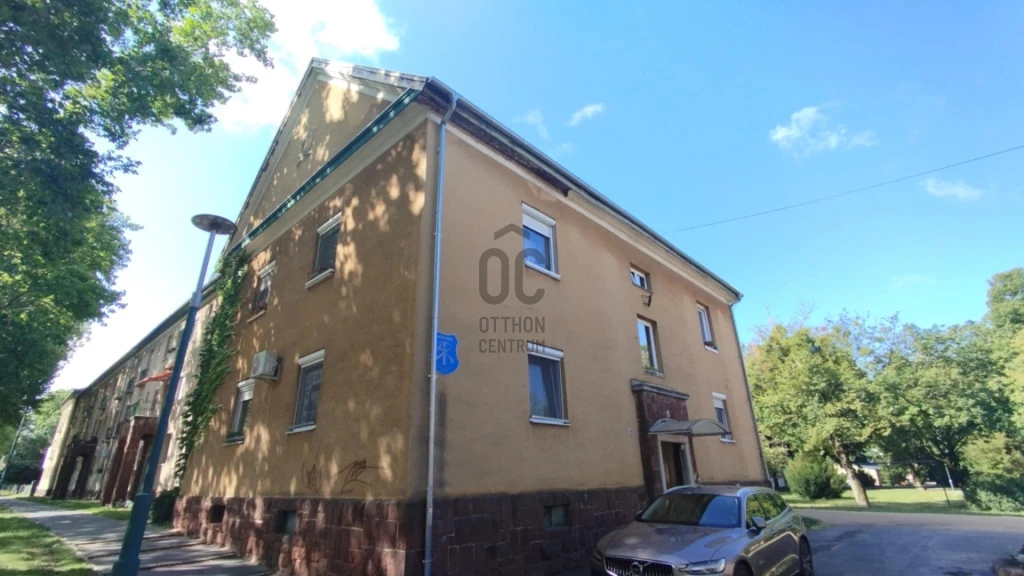 Eladó téglalakás, Ajka, Ajka