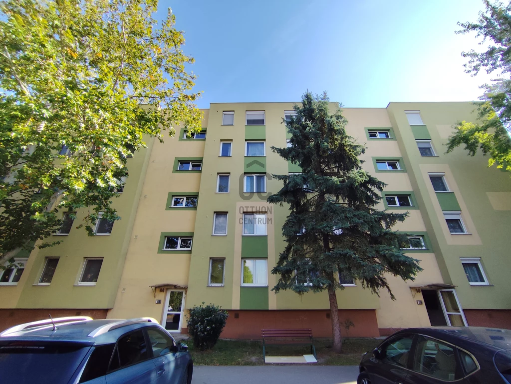 Eladó panellakás, Pétfürdő, Pétfürdő