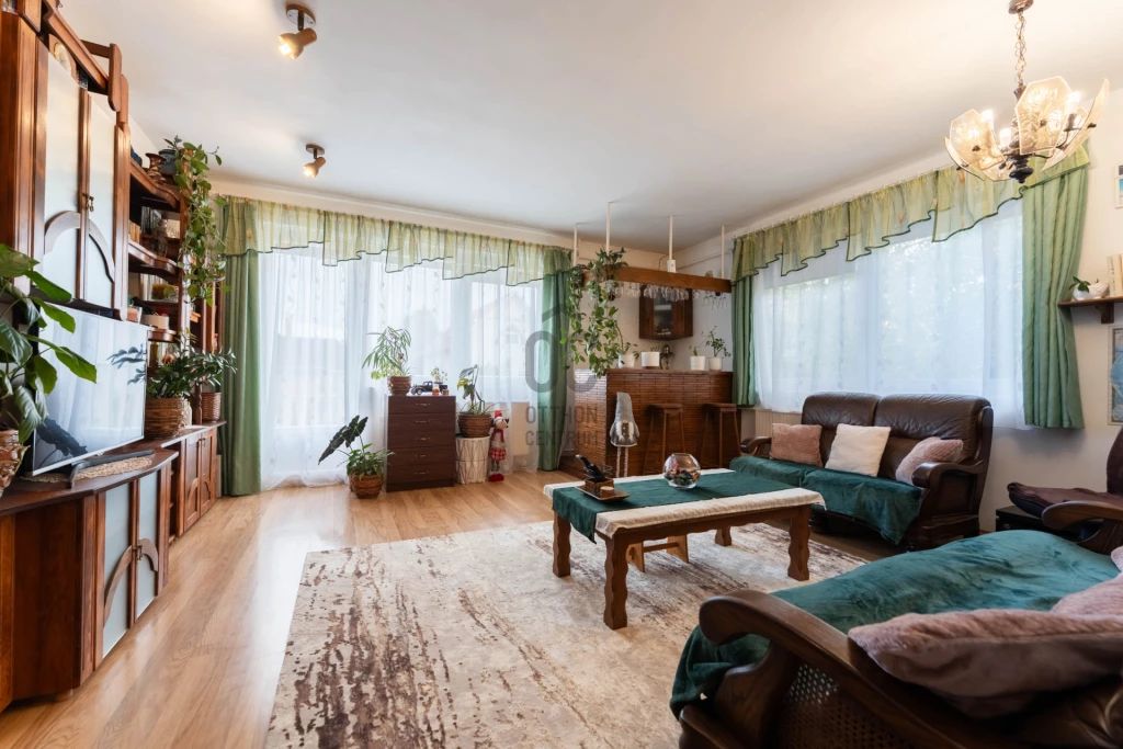 Eladó családi ház, Várpalota, Kismező