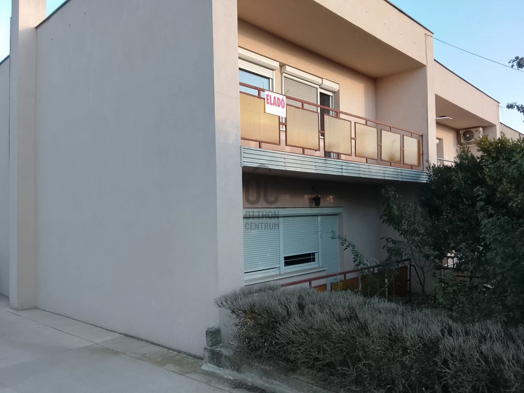 For sale terraced house, Ajka, Ajka