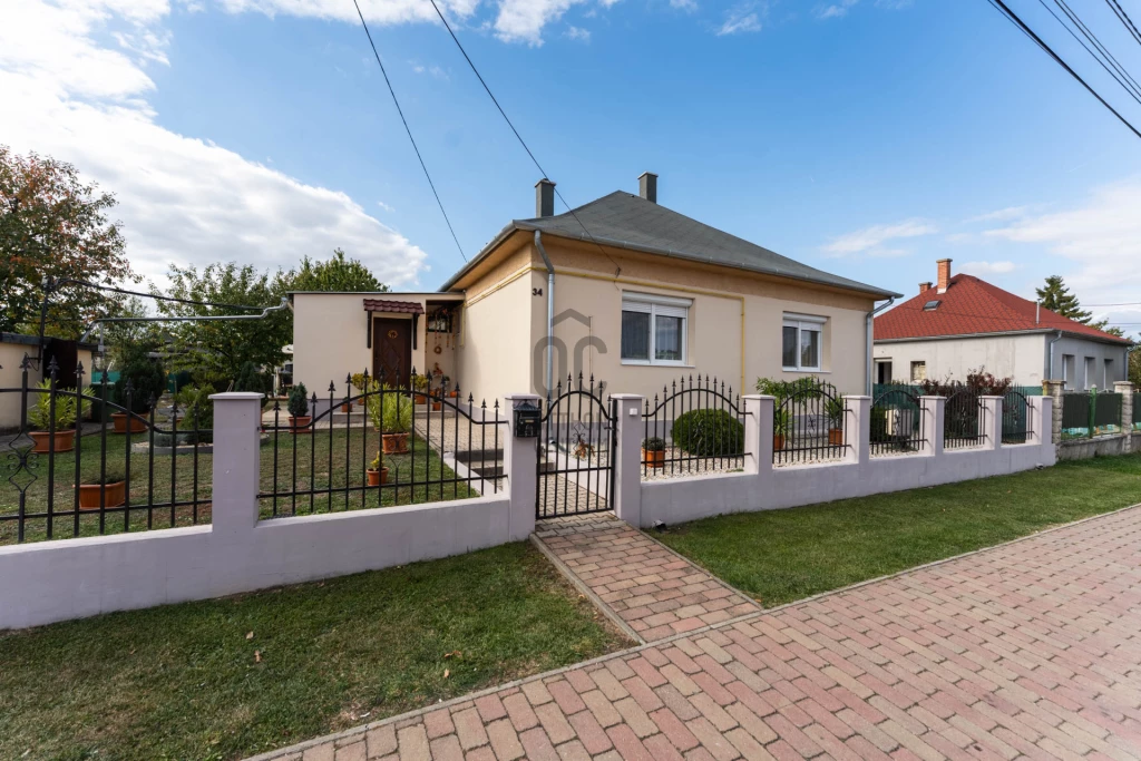 Eladó családi ház, Pétfürdő, Pétfürdő