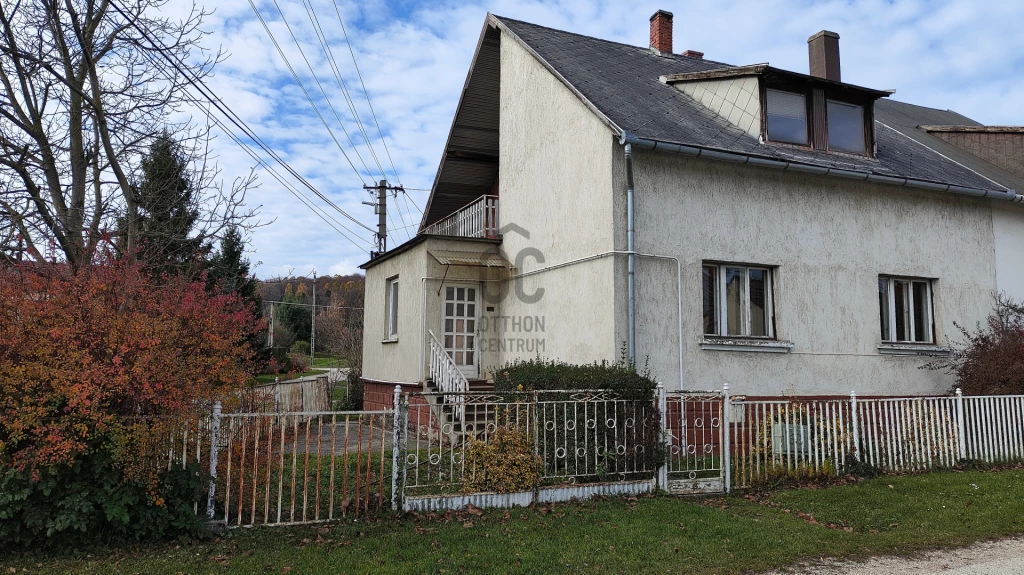 Eladó családi ház, Zirc, Zirc