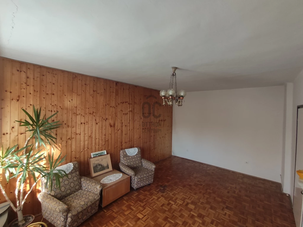 Eladó téglalakás, Veszprém, Jutasi úti lakótelep