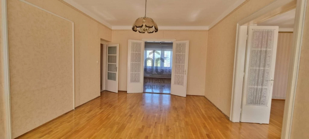 Eladó téglalakás, Pétfürdő, Pétfürdő