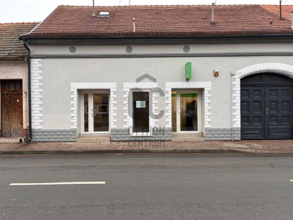 Kiadó egyéb kereskedelmi-ipari, Devecser, Devecser