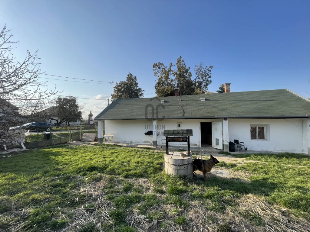 Eladó családi ház, Berhida, Kiskovácsi