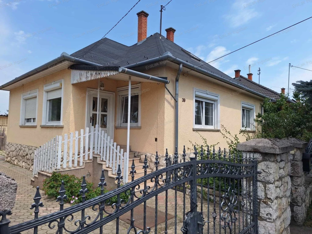 For sale house, Győr, Ménfőcsanak