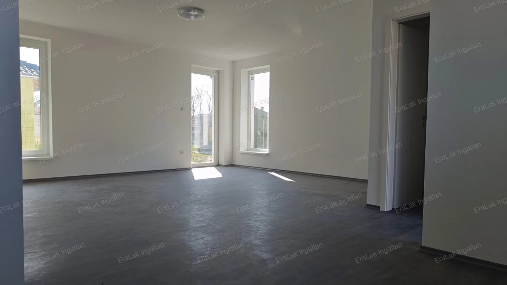 For sale semi-detached house, Vámosszabadi, Császárfa utca
