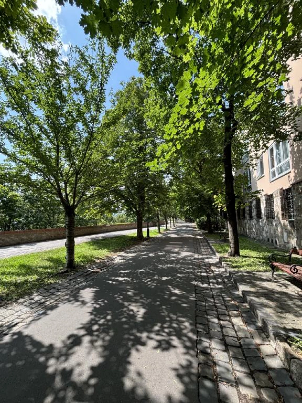 For sale brick flat, Budapest I. kerület