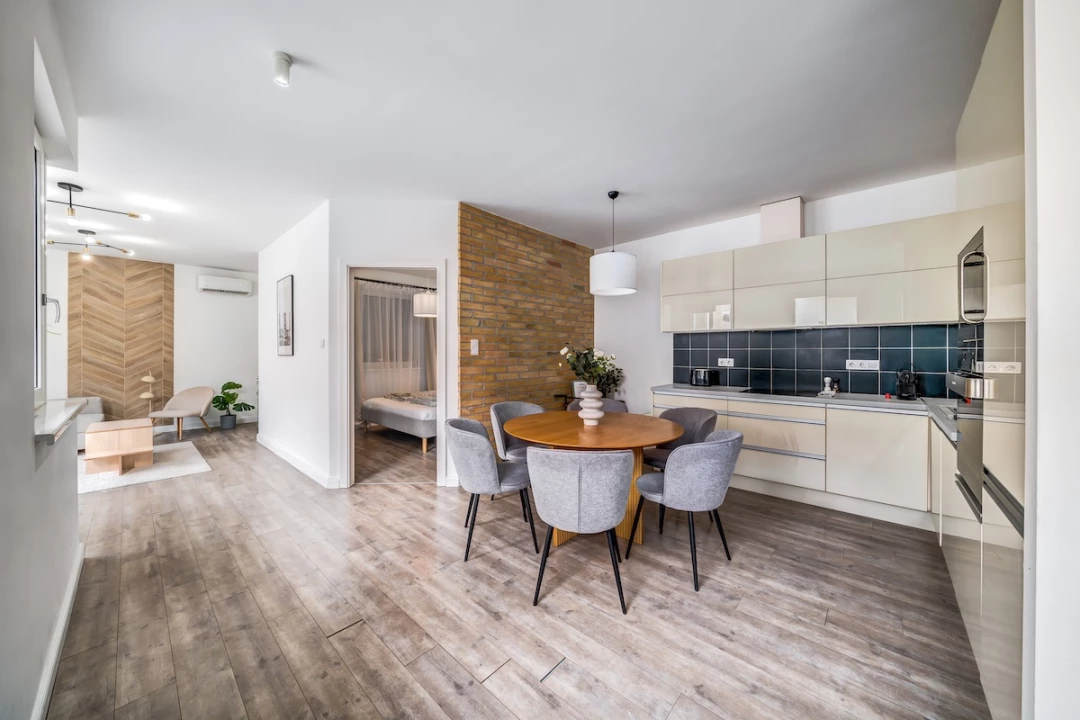 For sale brick flat, Budapest VI. kerület