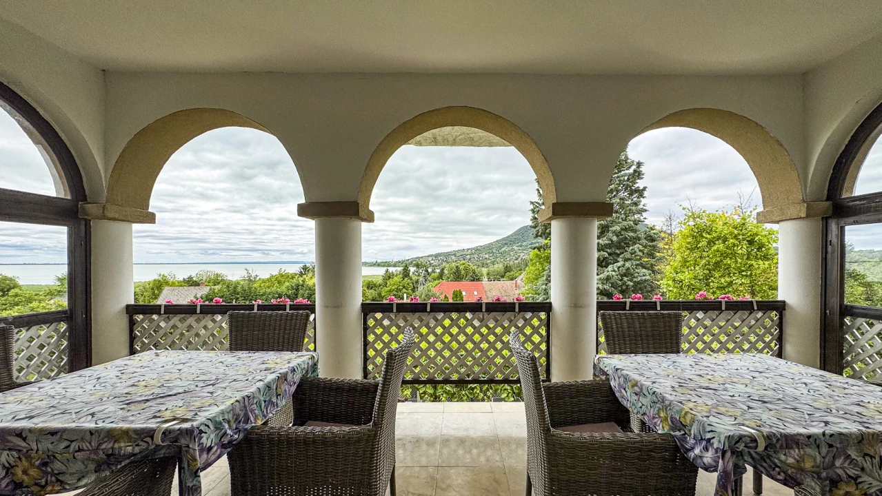 Eladó hotel, panzió, Badacsonytomaj