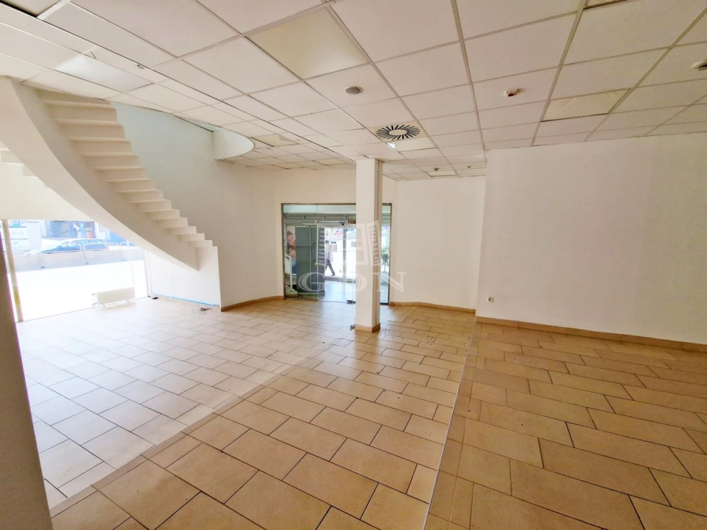 Kiadó üzlet, Miskolc, Zsolcai kapu, Zsolcai kapu 1.