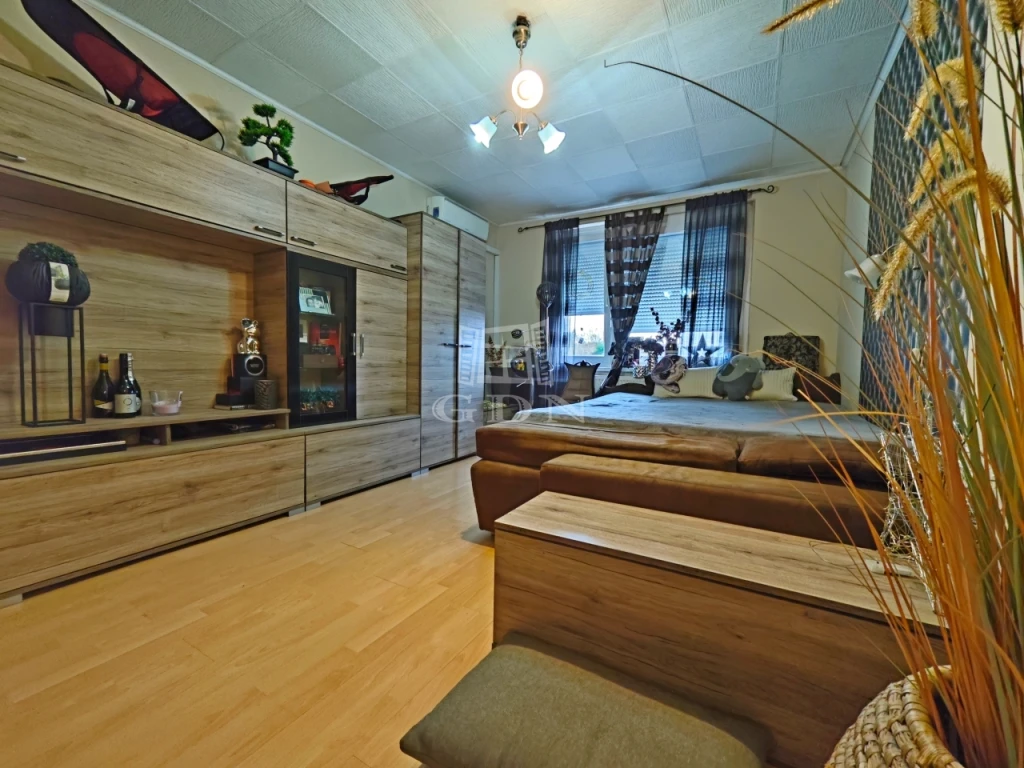 c3-1-name c2-20-name, Miskolc, Győri Kapu, Thököly Imre utca