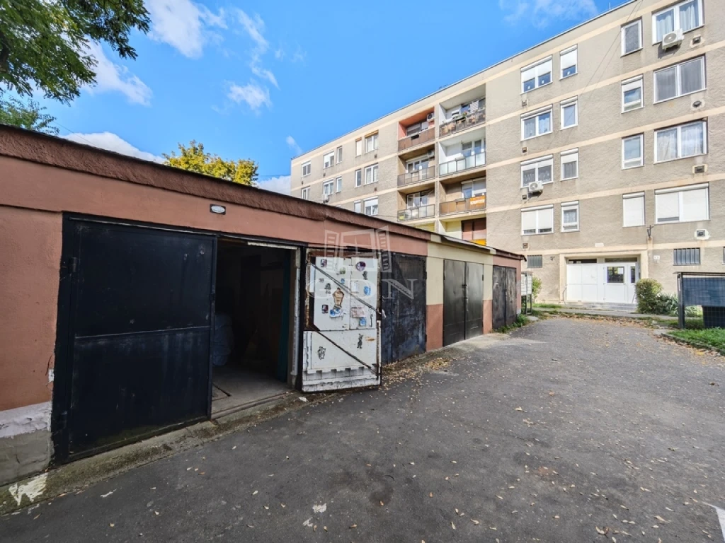 Eladó egyedi garázs, Miskolc, Bulgárföld, Stadion utca
