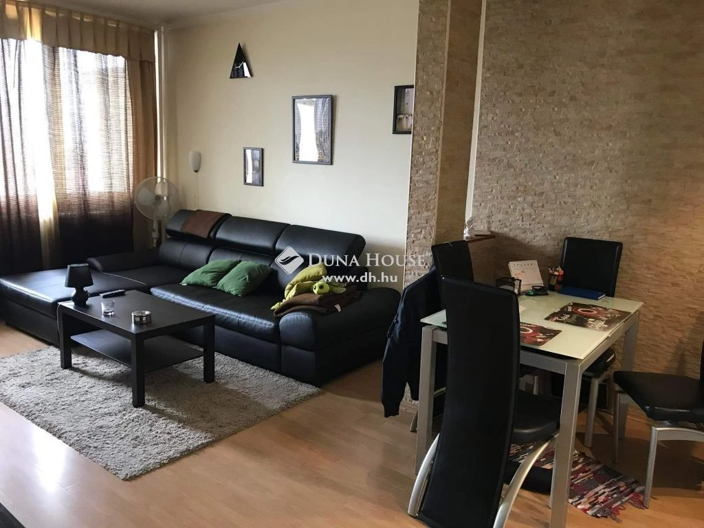 Széchenyi út Eladó Lakás, Budapest 15. ker.