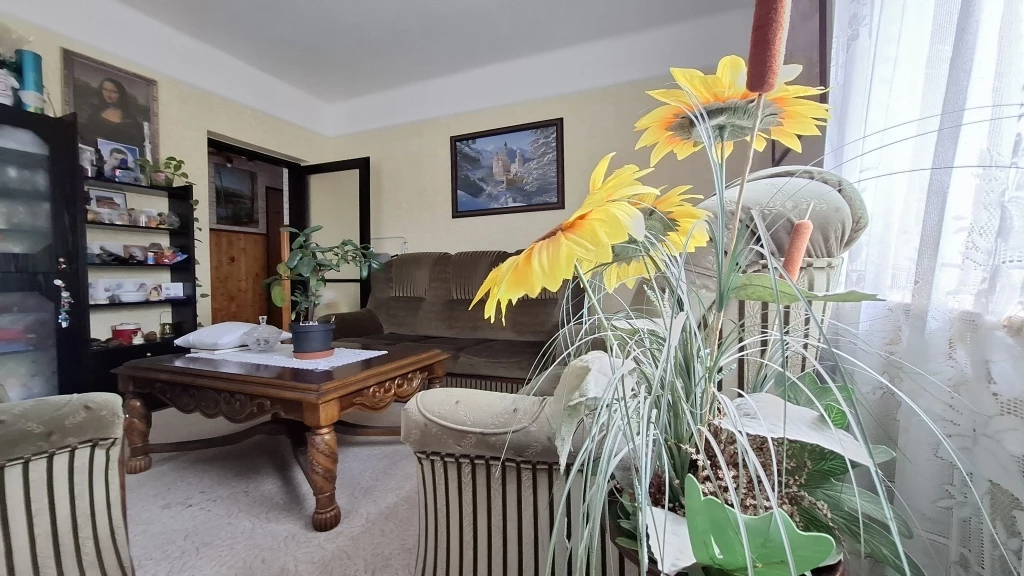 Eladó lakás, Kistarcsa