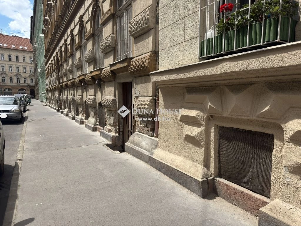 Eladó tároló/Raktár, Budapest 7. ker.