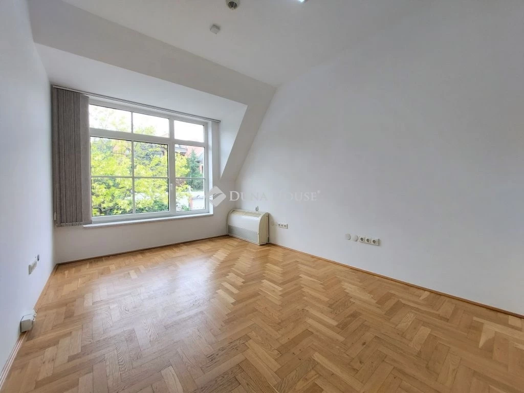 For rent office, office block, Budapest III. kerület, Óbuda, Bécsi út