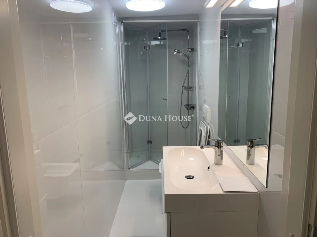 Eladó ház, Budapest 22. ker.