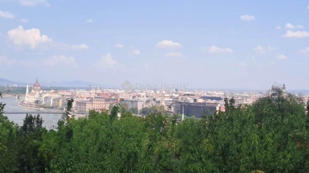 For sale brick flat, Budapest I. kerület, Orom utca