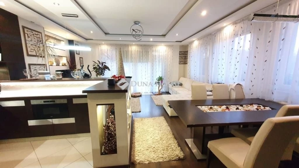 Eladó ház, Dunakeszi