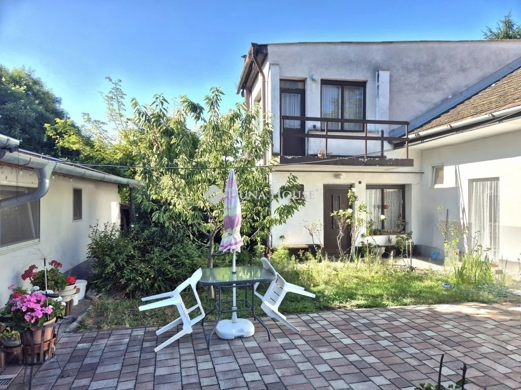 Eladó ház, Budapest 3. ker.