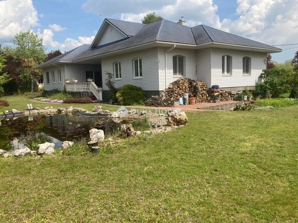 c3-1-name c2-1-name, Vác, Déli út