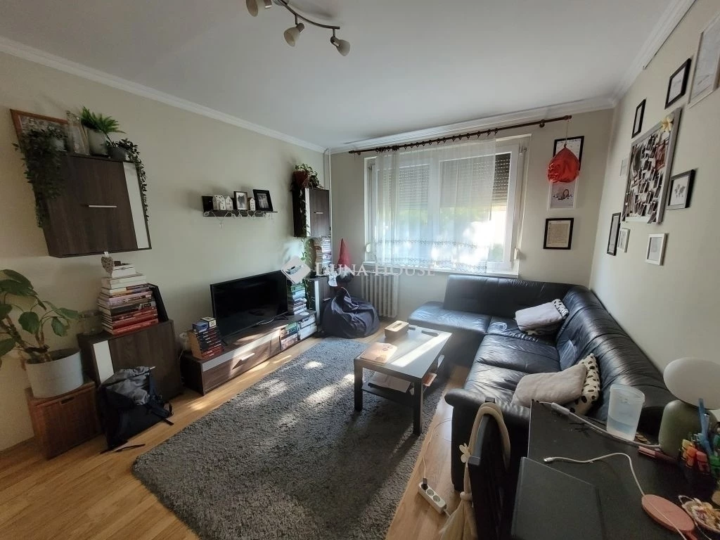 For sale panel flat, Budapest XV. kerület, Drégelyvár utca