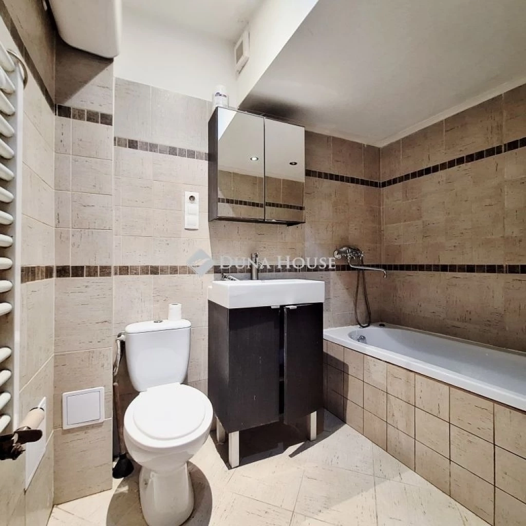 Eladó lakás, Budapest 8. ker.