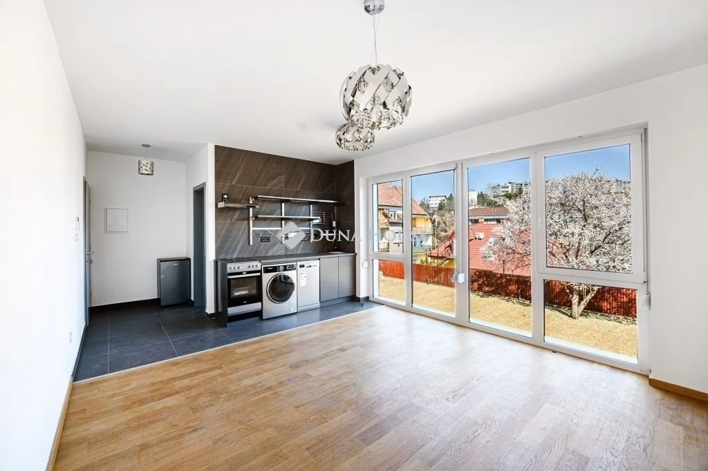 Eladó lakás, Budapest 2. ker.