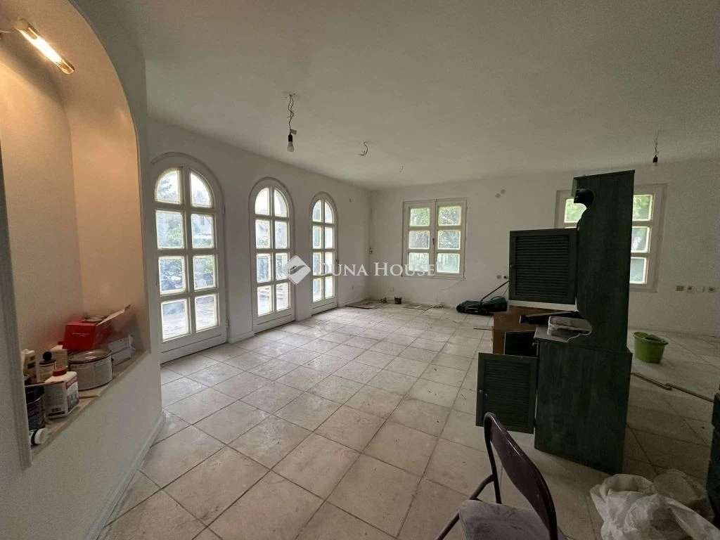 c3-1-name c2-1-name, Budapest III. kerület, Hunyadi utca