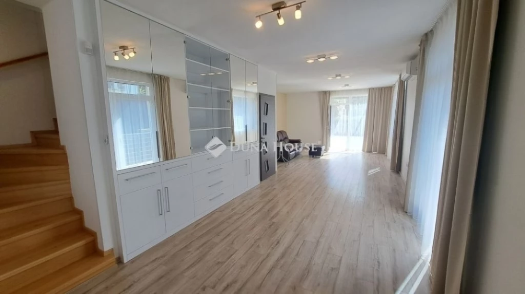 Eladó lakás, Budapest 3. ker.