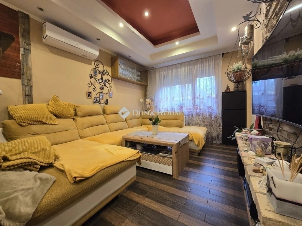 For sale house, Budapest XVIII. kerület, Újpéteritelep