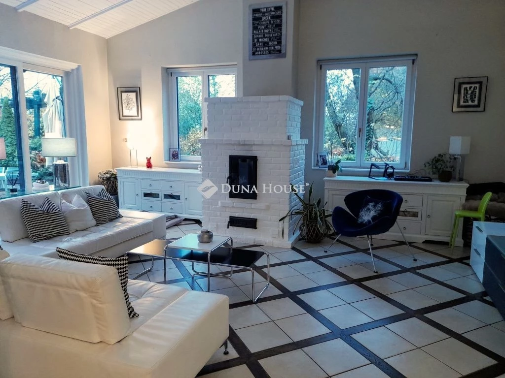 Eladó ház, Solymár