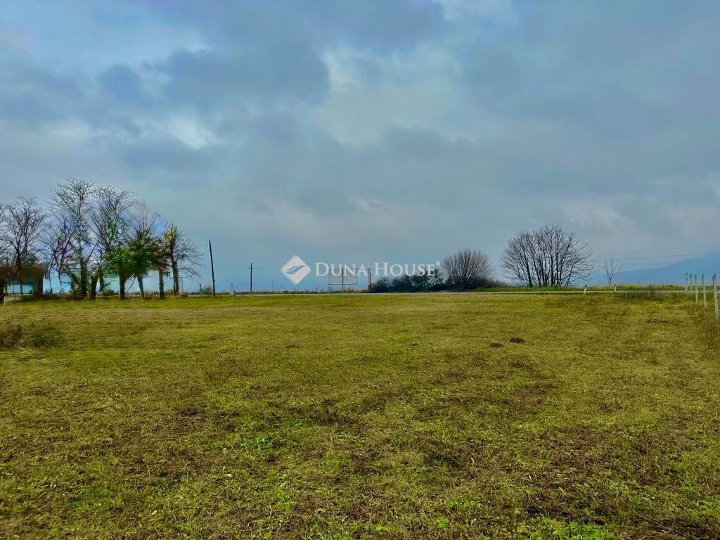 Eladó telek, Pilisvörösvár