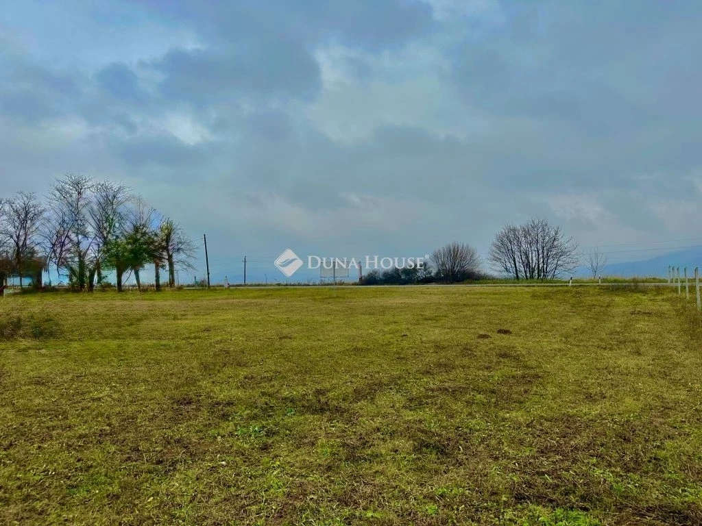 Eladó telek, Pilisvörösvár