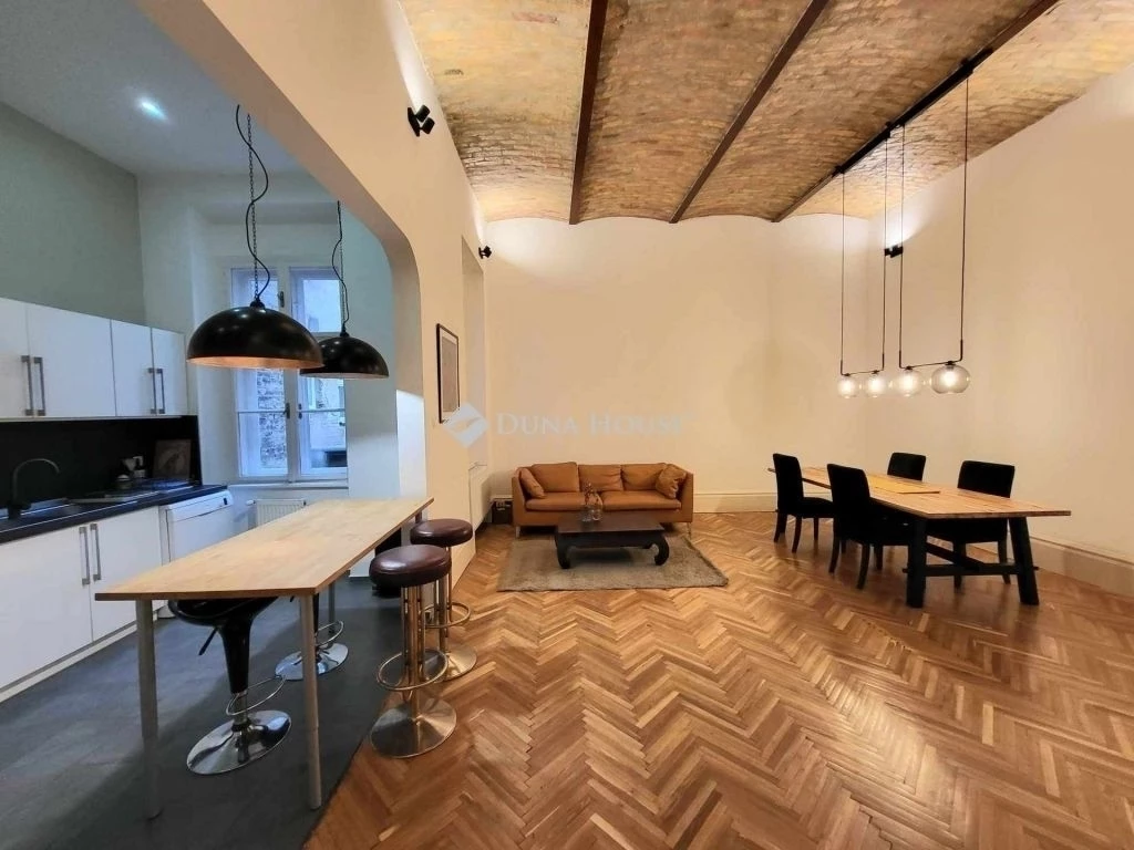 c3-1-name c2-19-name, Budapest VI. kerület, Andrássy út