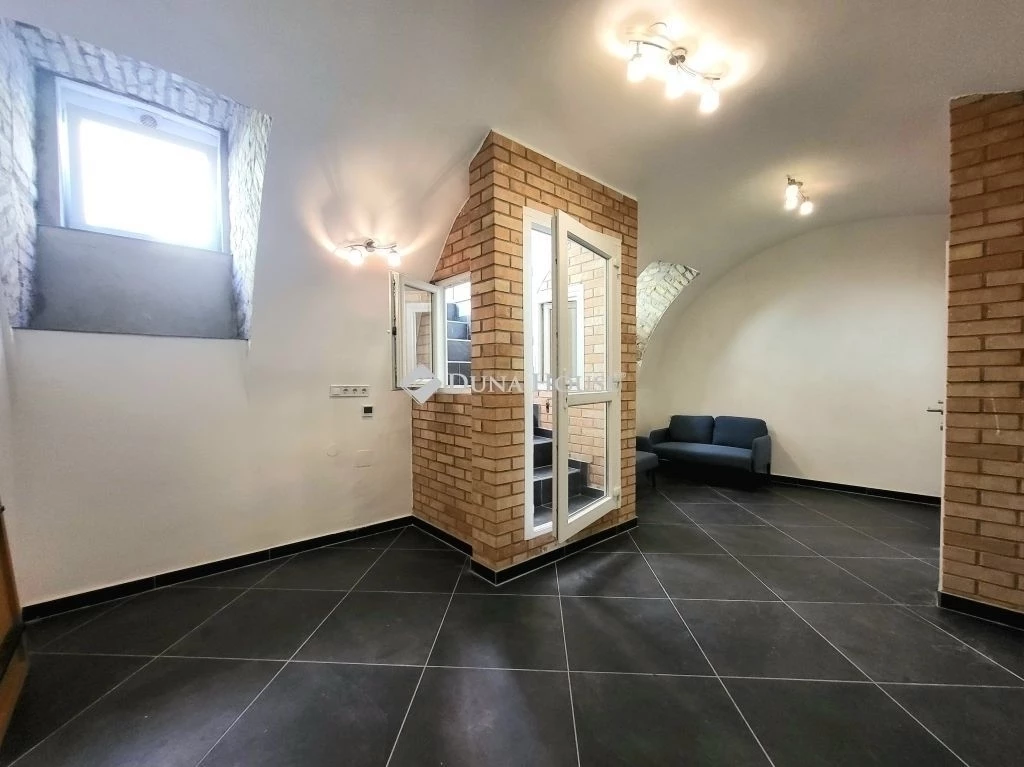 Eladó lakás, Budapest 8. ker.