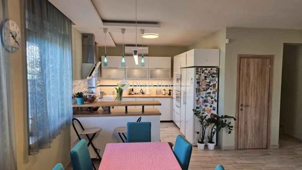 c3-1-name c2-1-name, Gyál