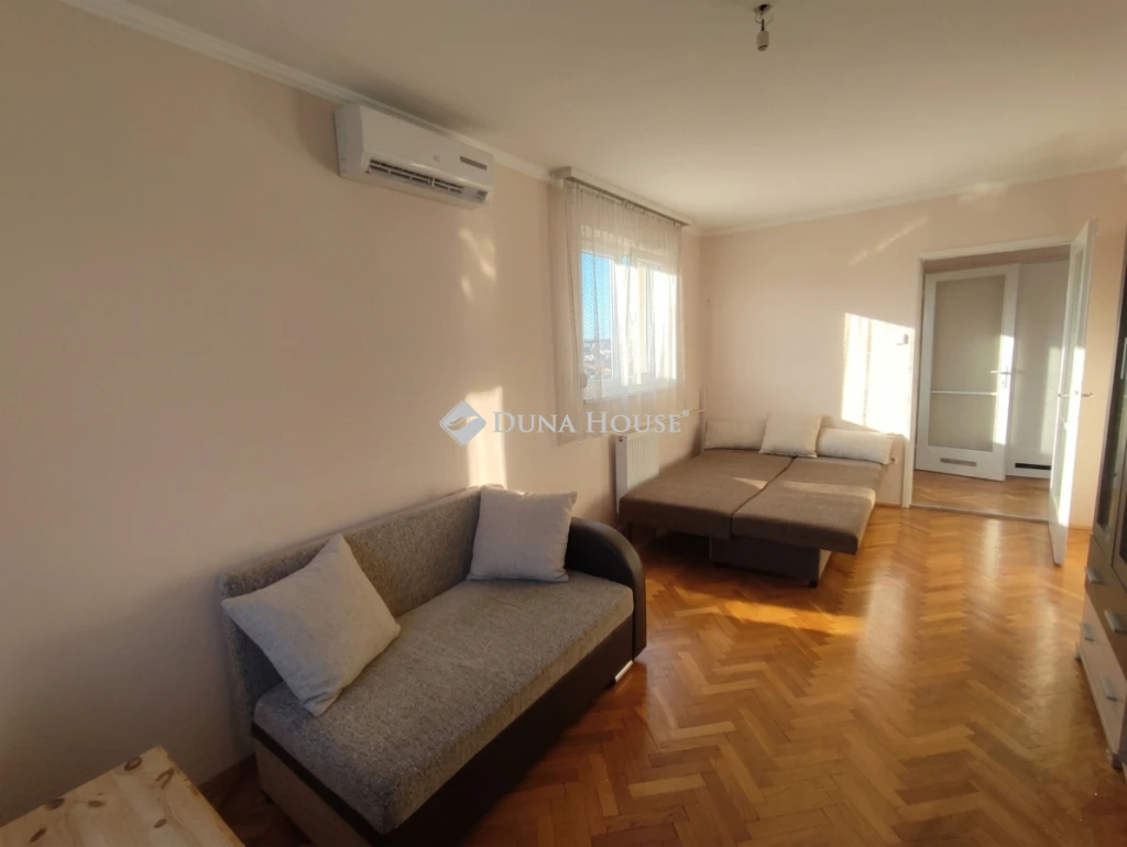 c3-2-name c2-20-name, Budapest XI. kerület, Etele út