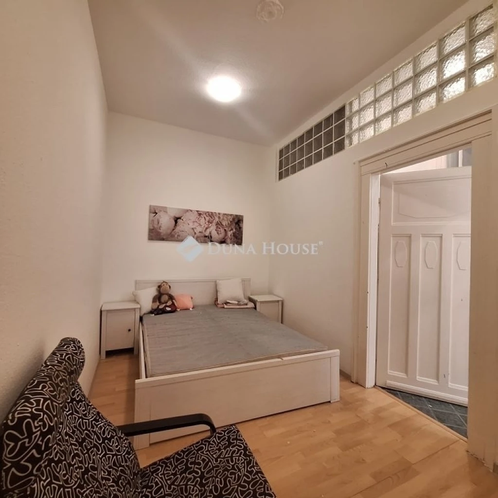 c3-2-name c2-19-name, Budapest V. kerület