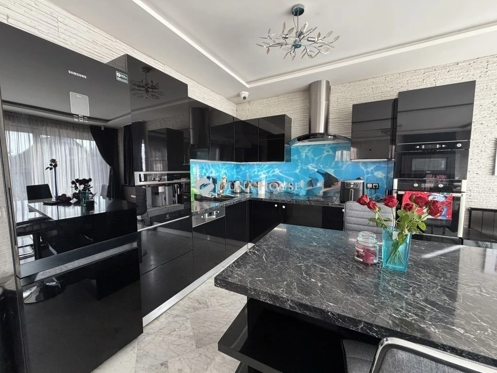 Eladó ház, Budapest 3. ker.