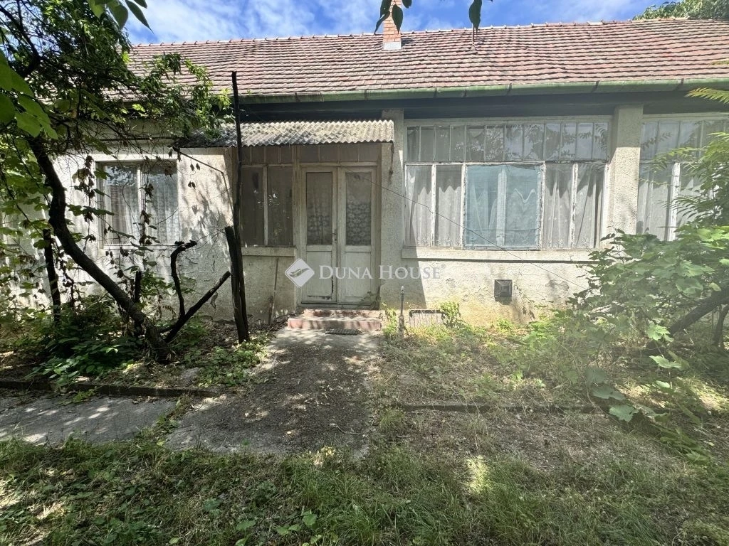 Eladó ház, Szigetmonostor