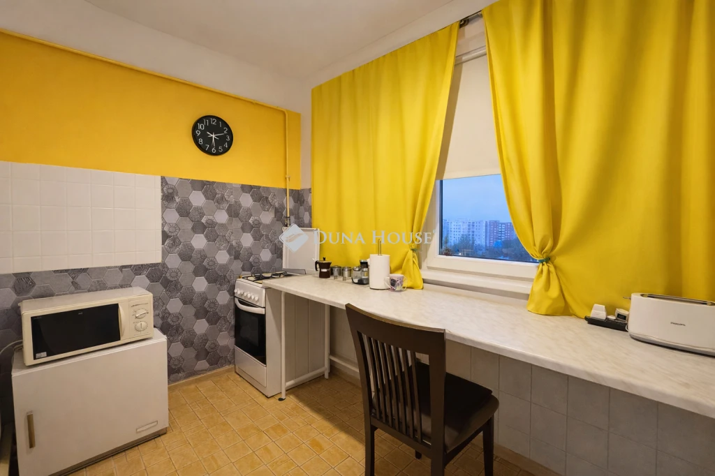 c3-1-name c2-20-name, Budapest III. kerület, Kabar utca