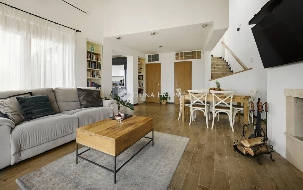 Eladó lakás, Szentendre