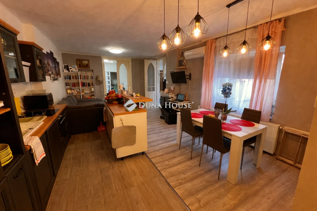 Eladó ház, Budapest 22. ker.