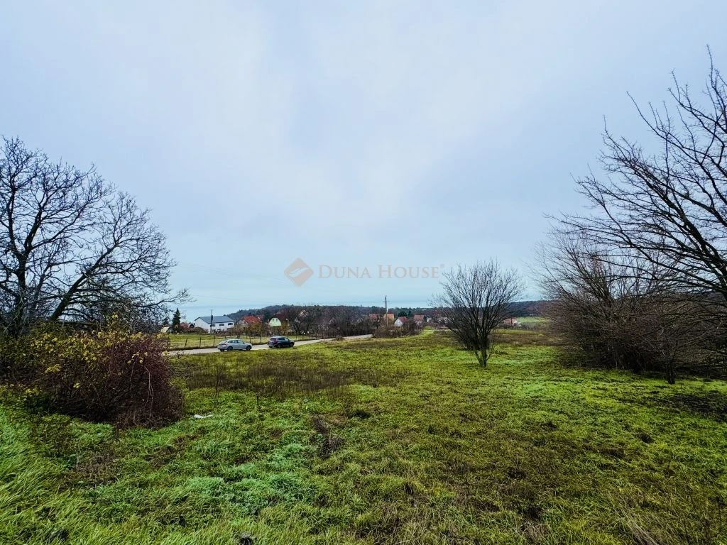 Eladó telek, Balatonalmádi
