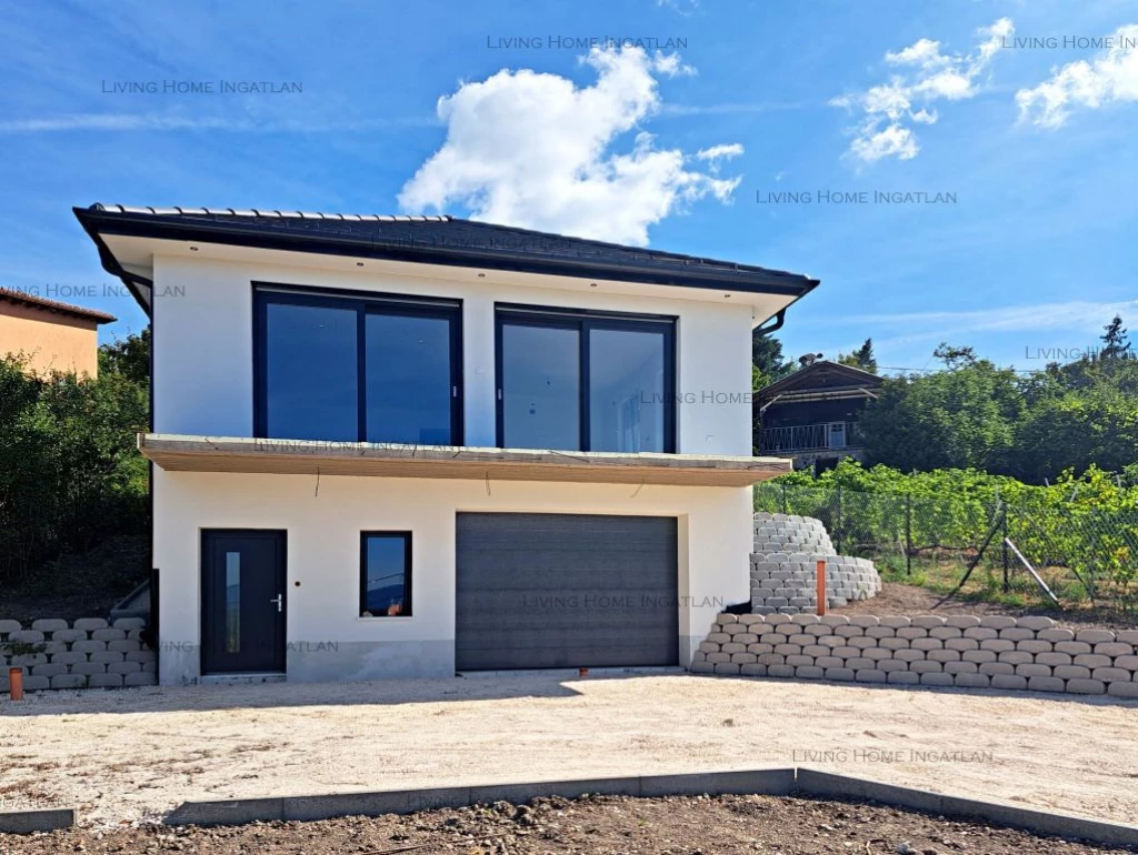 Szentendrén, Pismány kedvelt részén új építésű családi ház eladó